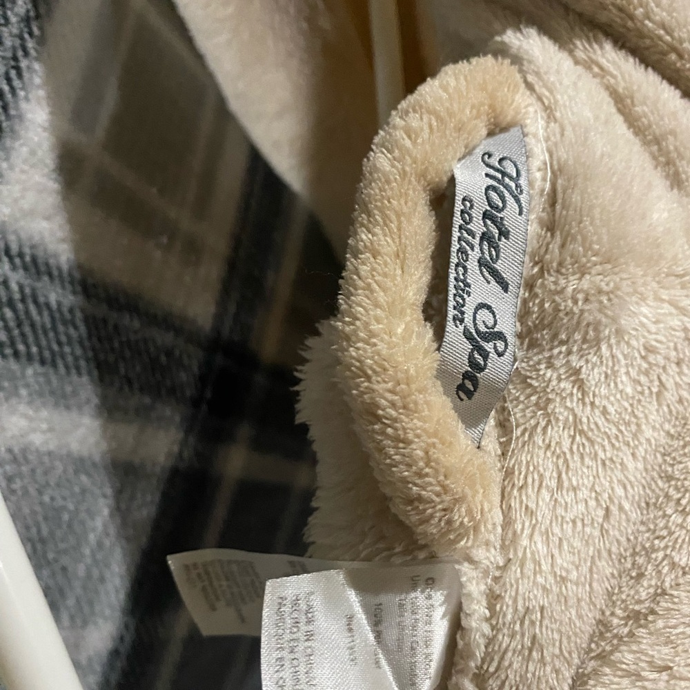 Hotel Collection Soft Beige Robe - Picture 3 of 3